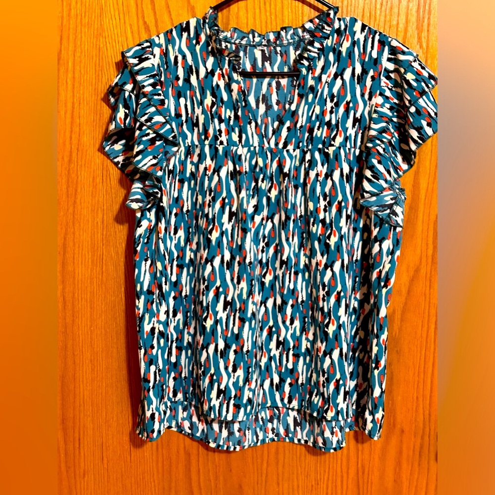 Bright fun geometric design size XL new‎ without tags